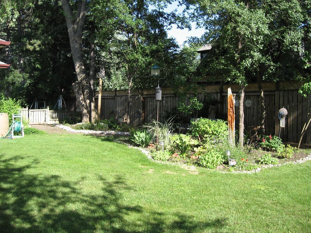 פיטרבורו Twin Pines Bed And Breakfast מראה חיצוני תמונה
