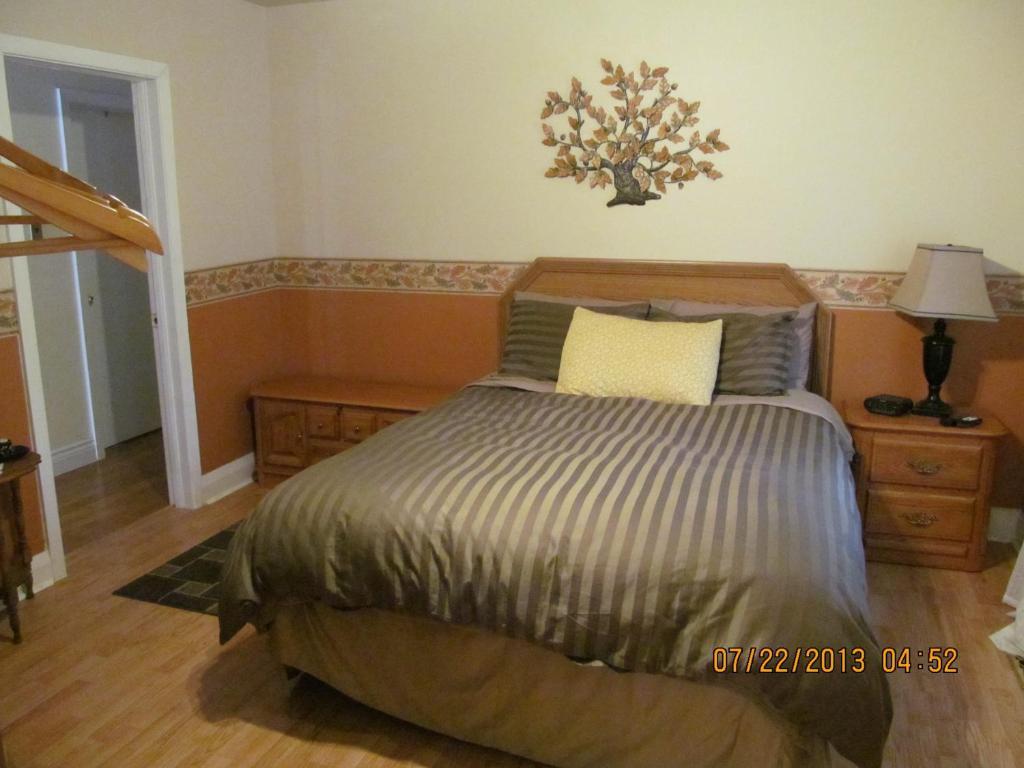 פיטרבורו Twin Pines Bed And Breakfast חדר תמונה