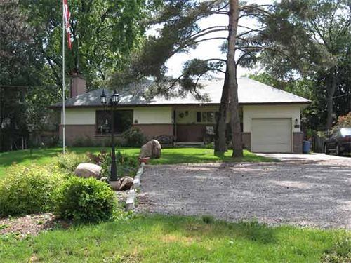 פיטרבורו Twin Pines Bed And Breakfast מראה חיצוני תמונה