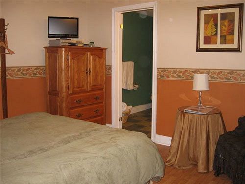 פיטרבורו Twin Pines Bed And Breakfast מראה חיצוני תמונה